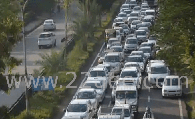 Traffic jammed for 5 hours on Mohali Airport Road